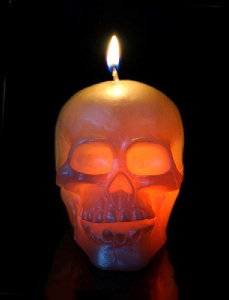 Свеча череп (хамелеон)