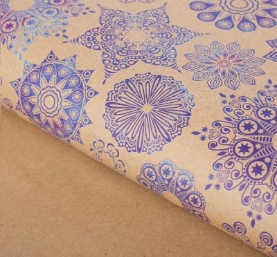 Бумага крафт Кружевные снежинки 50*70см